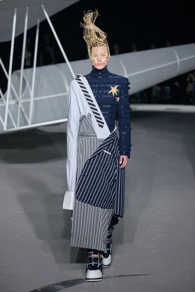 Look 50